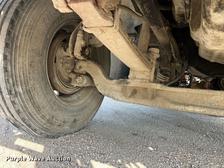 image for item MG9398 1995 Mack CH613  semi truck