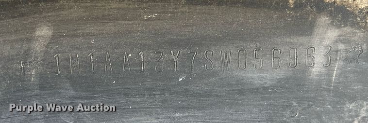 image for item MG9398 1995 Mack CH613  semi truck