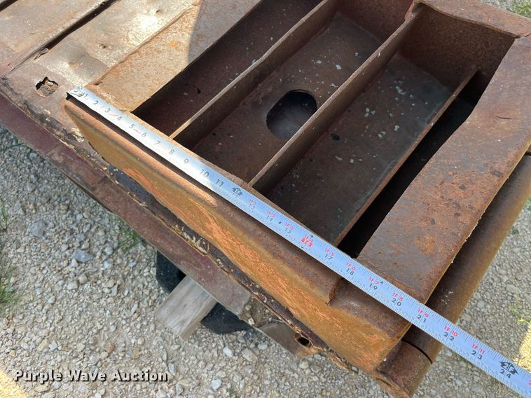 image for item MG9404 1994 Dynaweld  lowboy equipment trailer