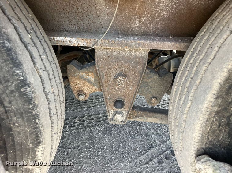 image for item MG9404 1994 Dynaweld  lowboy equipment trailer