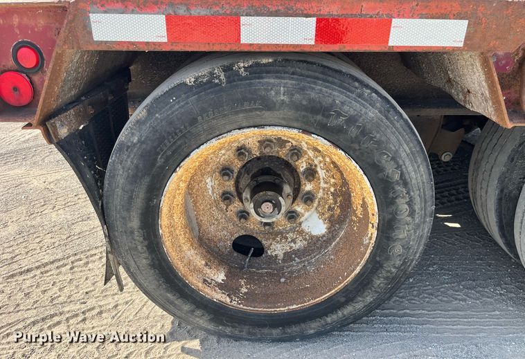 image for item MG9404 1994 Dynaweld  lowboy equipment trailer