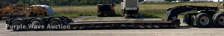 image for item MG9405 2000 Fontaine LP50-NGB  lowboy equipment trailer