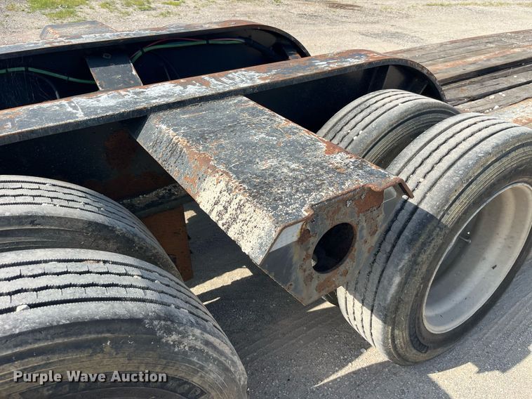 image for item MG9405 2000 Fontaine LP50-NGB  lowboy equipment trailer