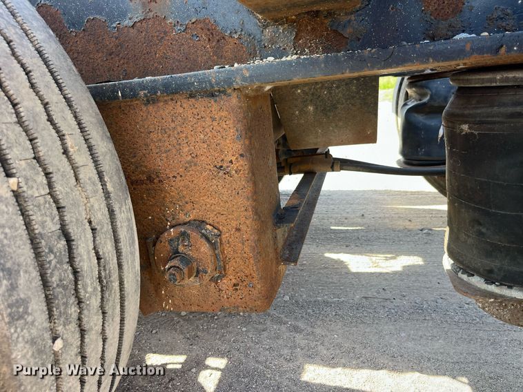 image for item MG9405 2000 Fontaine LP50-NGB  lowboy equipment trailer