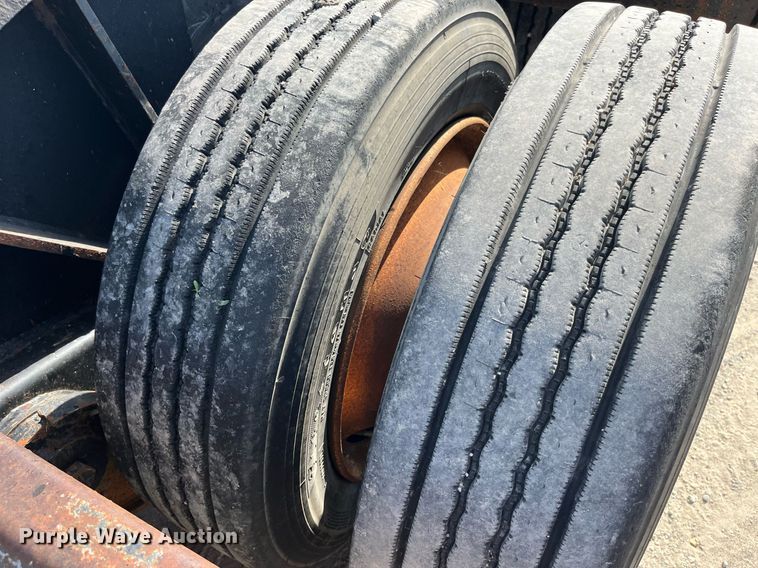 image for item MG9405 2000 Fontaine LP50-NGB  lowboy equipment trailer