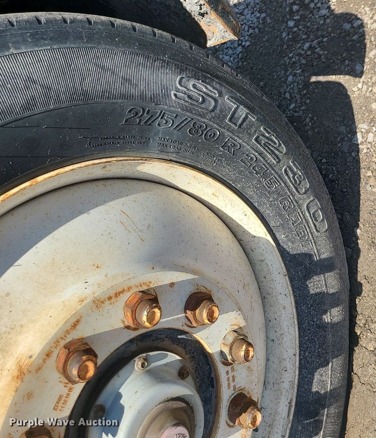 image for item MG9608 1992 Ford L9000  semi truck