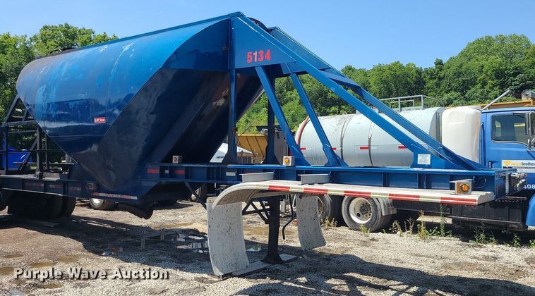 image for item MG9611 2011 LBT Inc HEB-HA2-J600X1  tank trailer