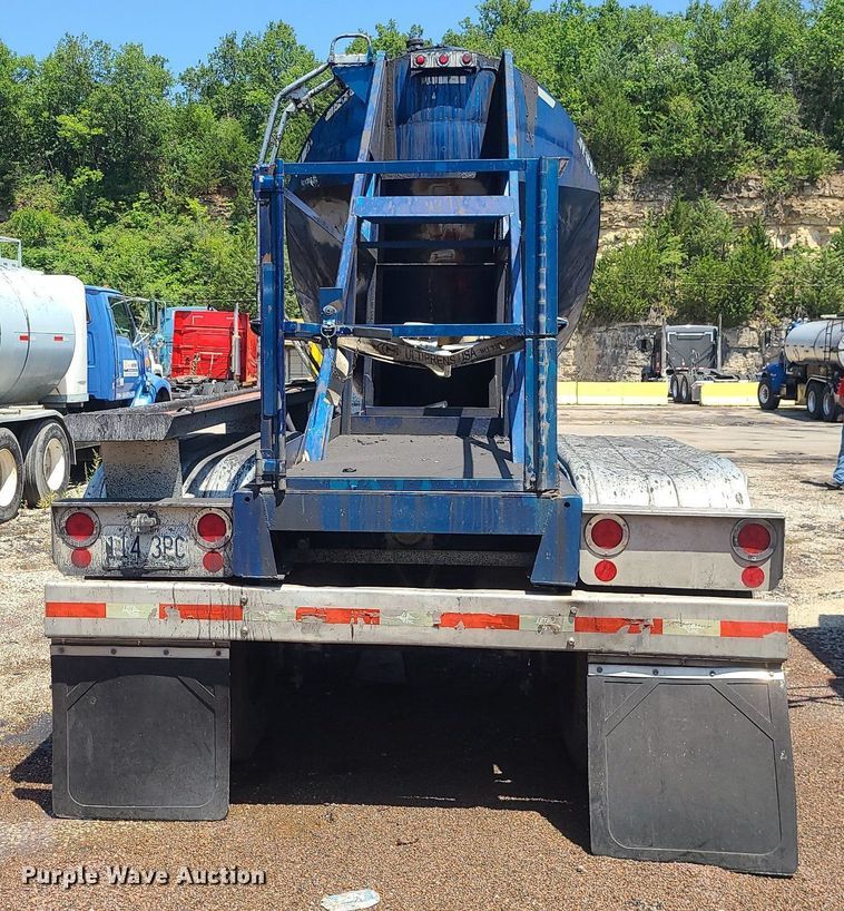 image for item MG9611 2011 LBT Inc HEB-HA2-J600X1  tank trailer