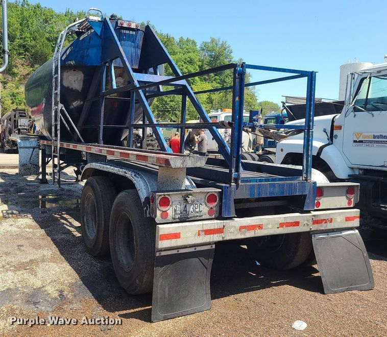 image for item MG9611 2011 LBT Inc HEB-HA2-J600X1  tank trailer