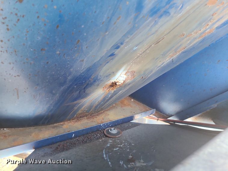 image for item MG9611 2011 LBT Inc HEB-HA2-J600X1  tank trailer