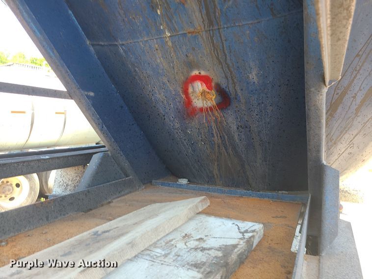 image for item MG9611 2011 LBT Inc HEB-HA2-J600X1  tank trailer