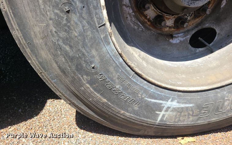 image for item MG9611 2011 LBT Inc HEB-HA2-J600X1  tank trailer