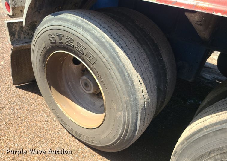 image for item MG9611 2011 LBT Inc HEB-HA2-J600X1  tank trailer