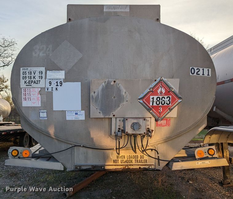 image for item MN9847 1983 Fruehauf TAG-R2-EDT-9250  tank trailer