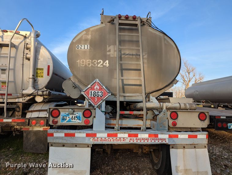 image for item MN9847 1983 Fruehauf TAG-R2-EDT-9250  tank trailer