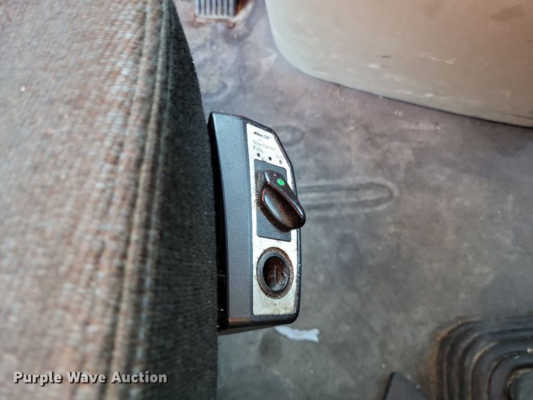 image for item MO9668 2015 Freightliner Cascadia 113  semi truck