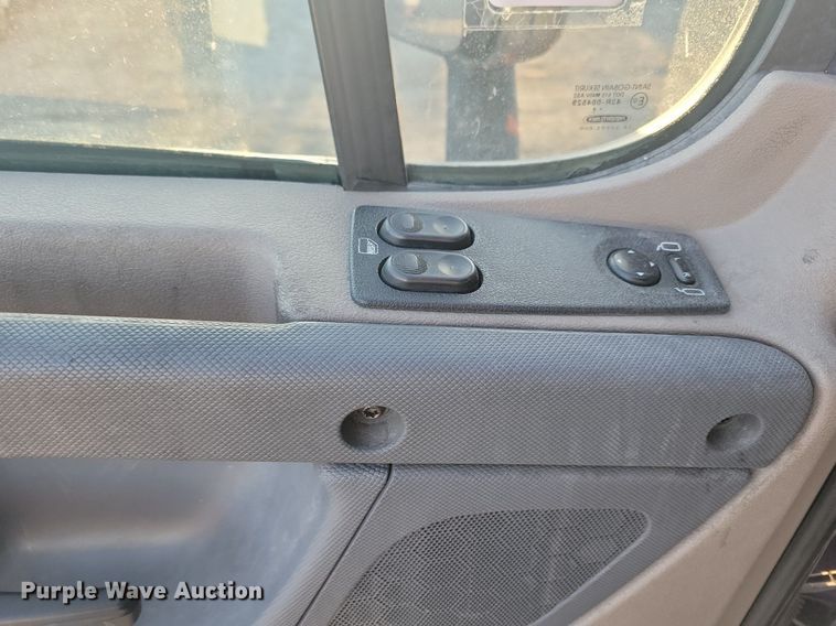 image for item MO9669 2015 Freightliner Cascadia 113  semi truck