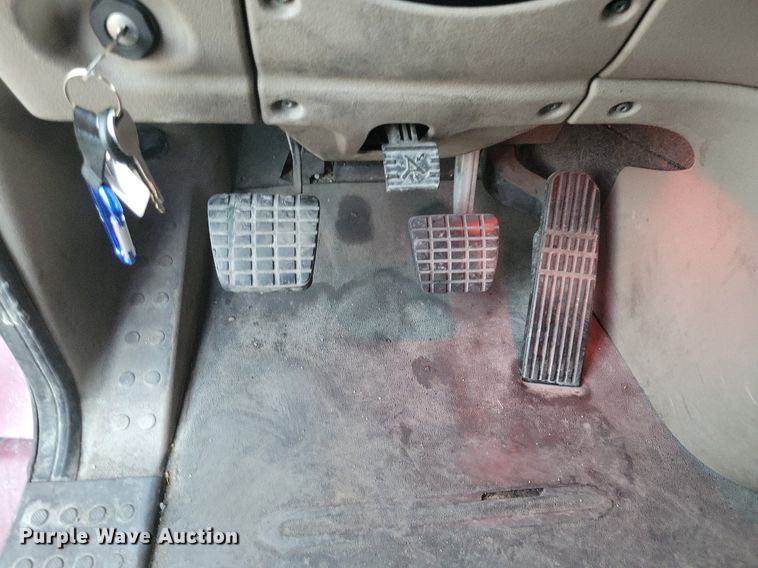 image for item MO9674 2015 Freightliner Cascadia 113  semi truck