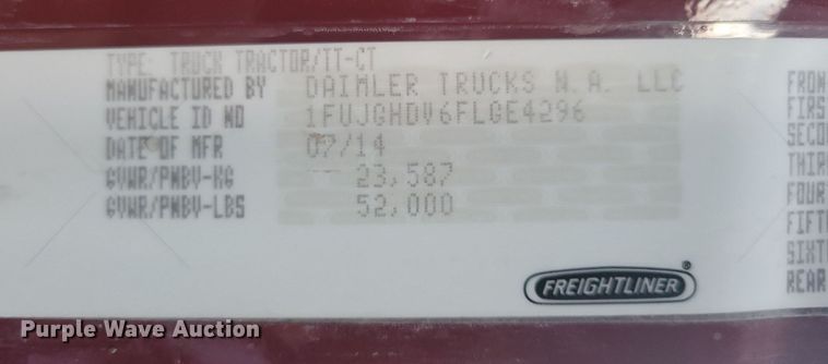 image for item MO9674 2015 Freightliner Cascadia 113  semi truck