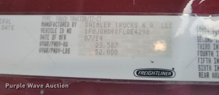 image for item MO9675 2015 Freightliner Cascadia 113  semi truck