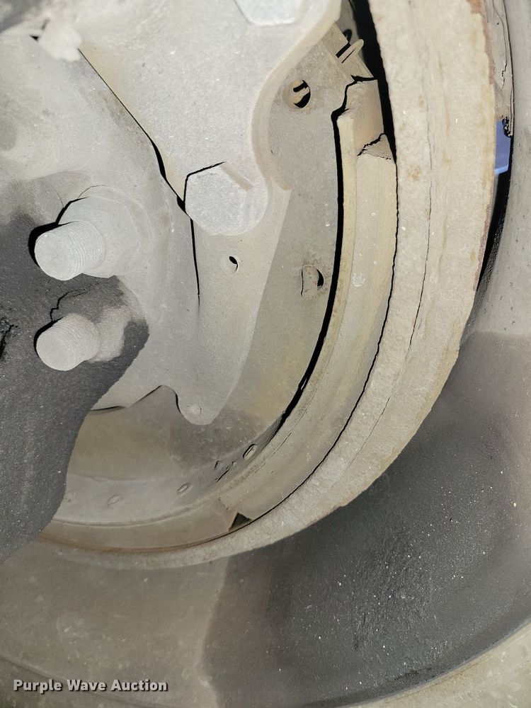 image for item MO9676 2015 Freightliner Cascadia 113  semi truck