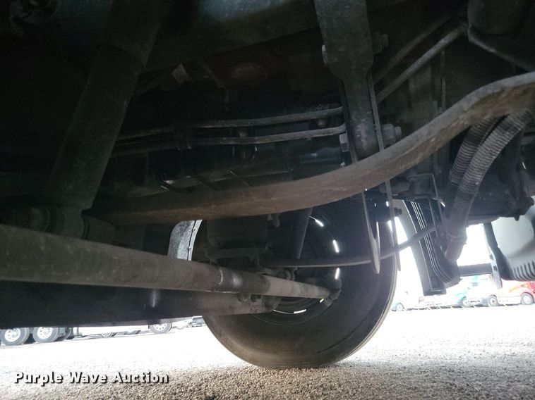 image for item MO9676 2015 Freightliner Cascadia 113  semi truck