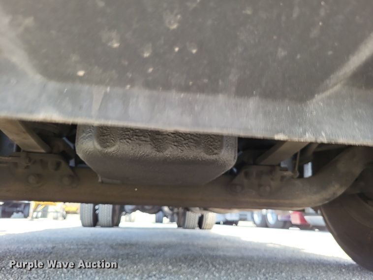 image for item MO9678 2015 Freightliner Cascadia 113  semi truck