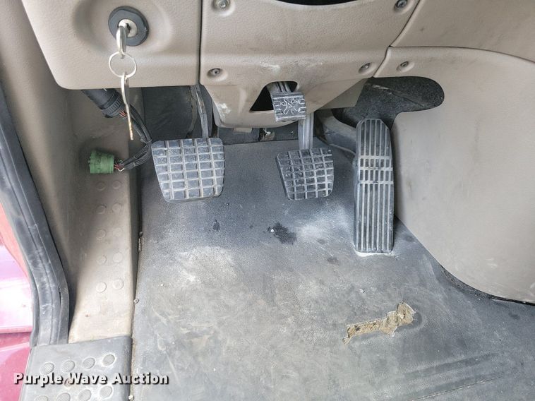 image for item MO9679 2015 Freightliner Cascadia 113  semi truck