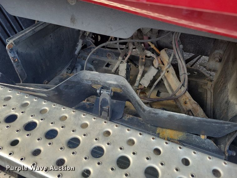 image for item MO9679 2015 Freightliner Cascadia 113  semi truck