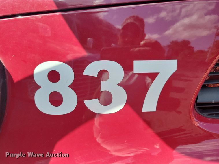 image for item MO9679 2015 Freightliner Cascadia 113  semi truck