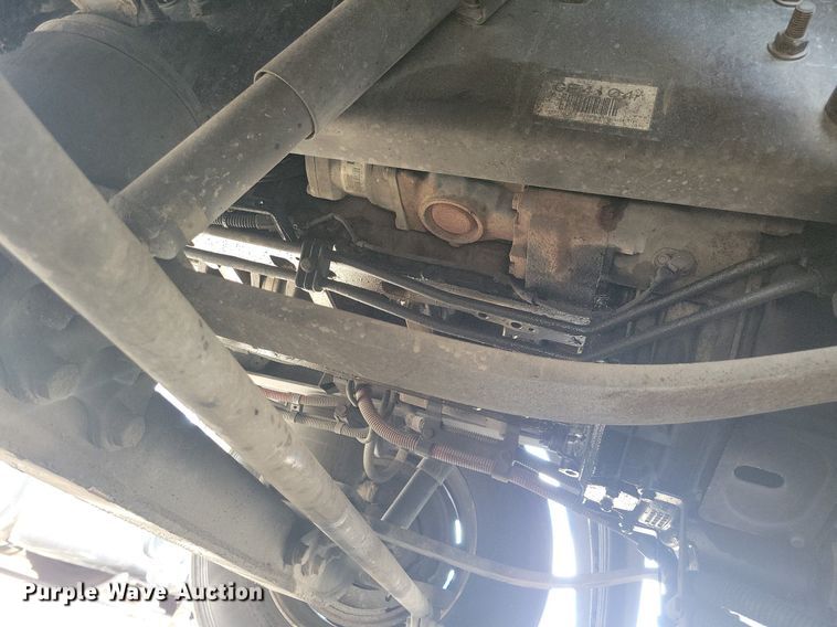 image for item MO9679 2015 Freightliner Cascadia 113  semi truck