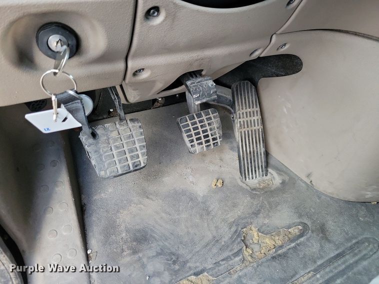 image for item MO9681 2015 Freightliner Cascadia 113  semi truck