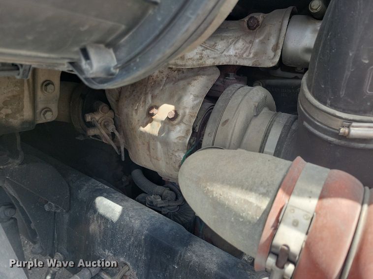 image for item MO9682 2015 Freightliner Cascadia 113  semi truck