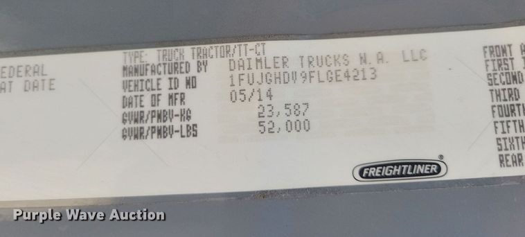 image for item MO9682 2015 Freightliner Cascadia 113  semi truck