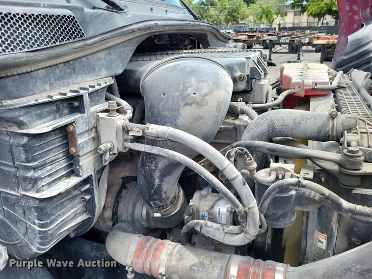 image for item MO9683 2015 Freightliner Cascadia 113  semi truck