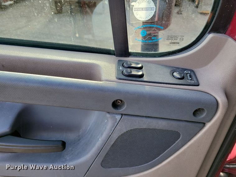 image for item MO9684 2015 Freightliner Cascadia 113  semi truck