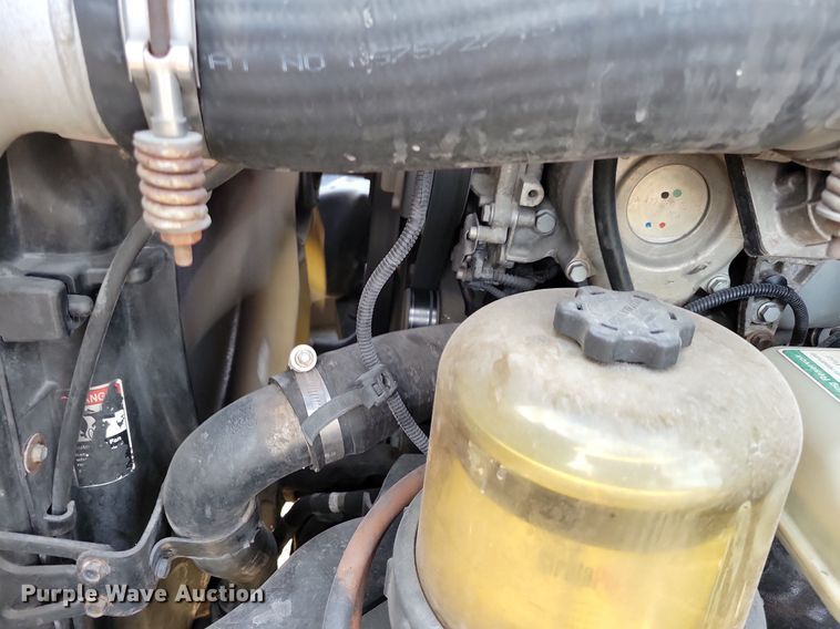 image for item MO9684 2015 Freightliner Cascadia 113  semi truck