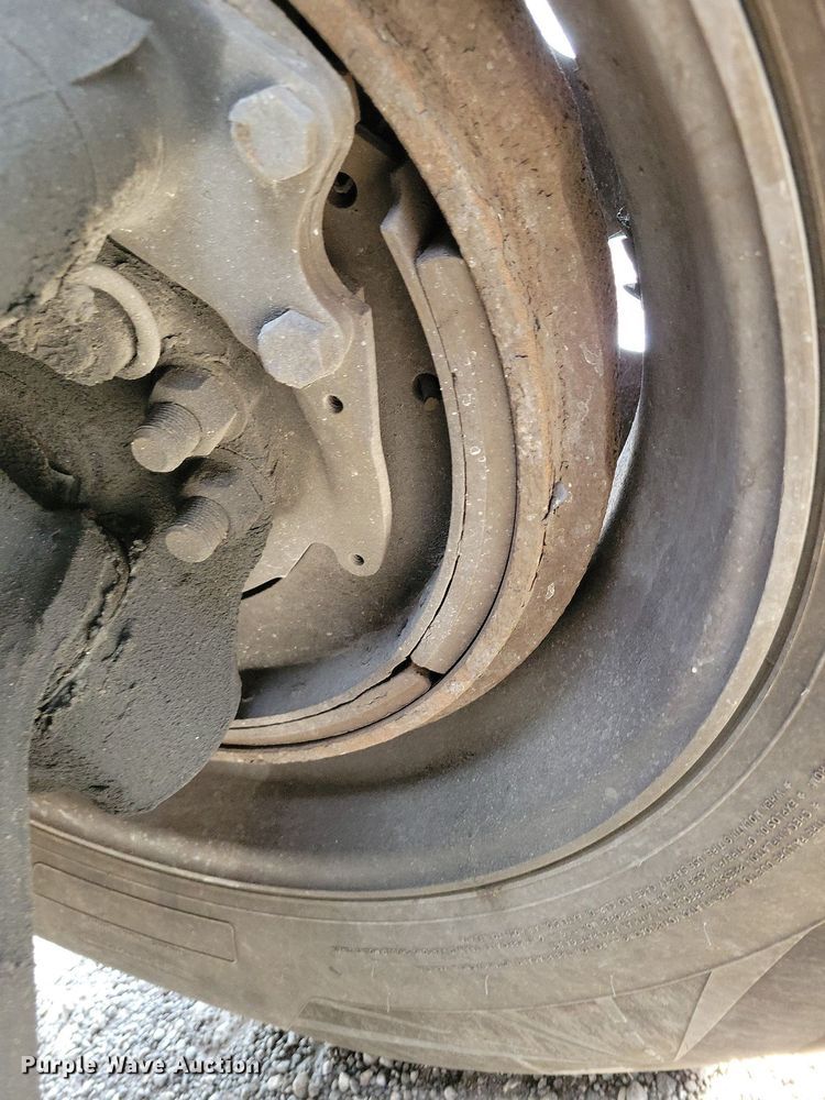 image for item MO9684 2015 Freightliner Cascadia 113  semi truck