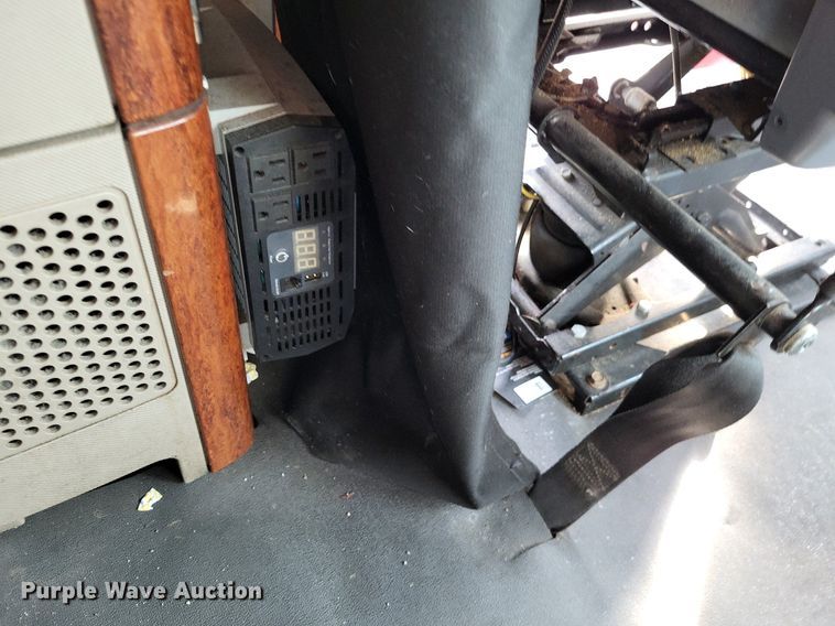 image for item MO9685 2015 Freightliner Cascadia 113  semi truck