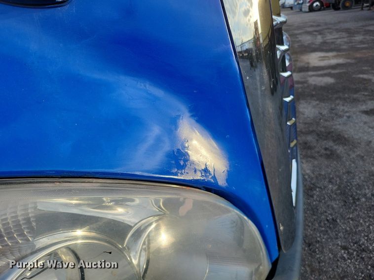 image for item MO9686 2015 Freightliner Cascadia 113  semi truck