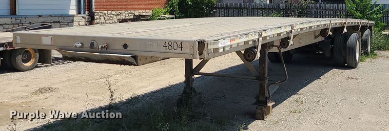 image for item MO9920 2002 Reitnouer  flatbed trailer