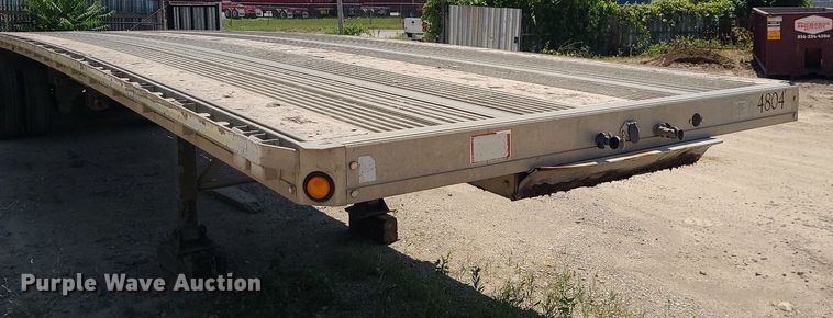 image for item MO9920 2002 Reitnouer  flatbed trailer