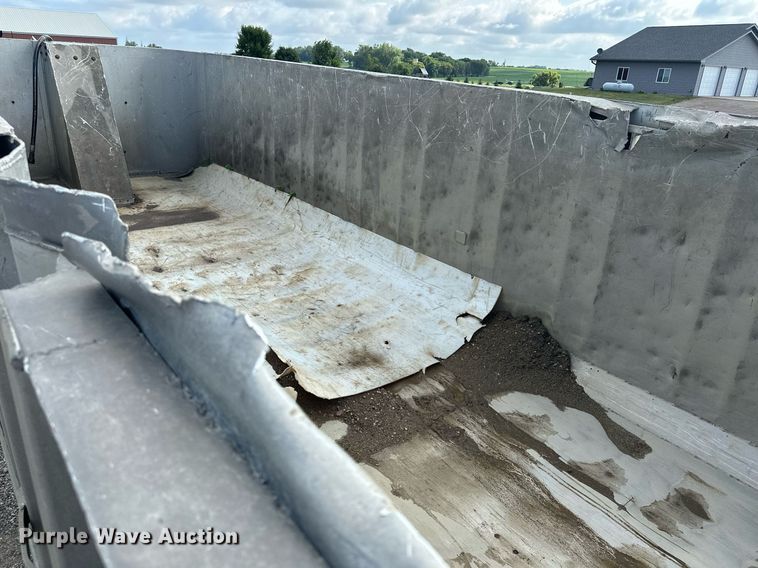 image for item MQ9298 1986 Dorsey  end dump trailer