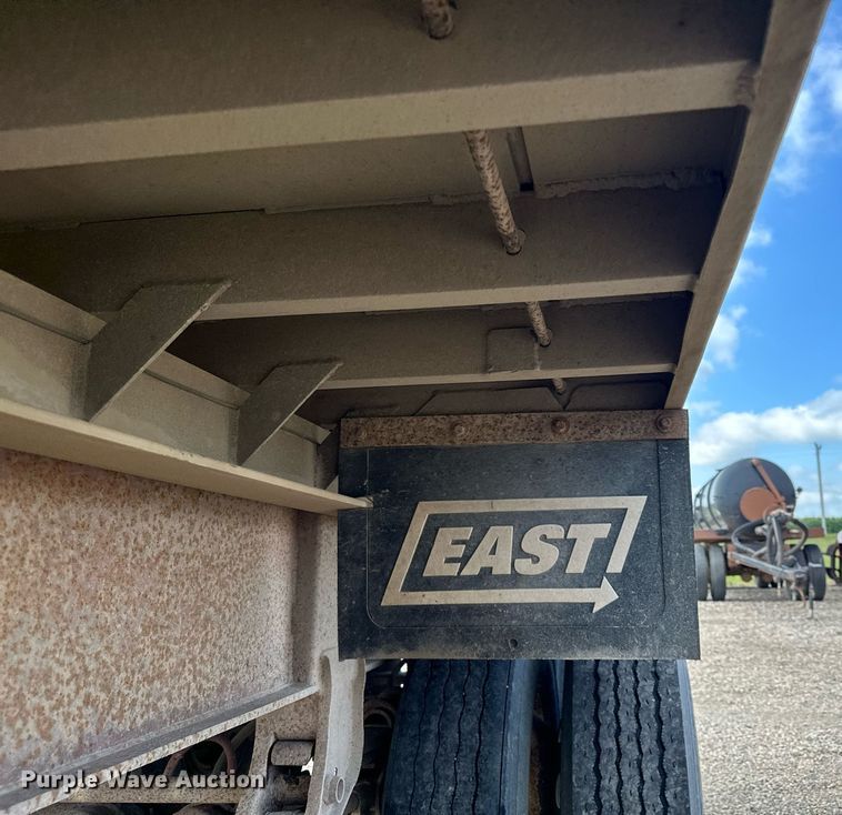 image for item MQ9298 1986 Dorsey  end dump trailer