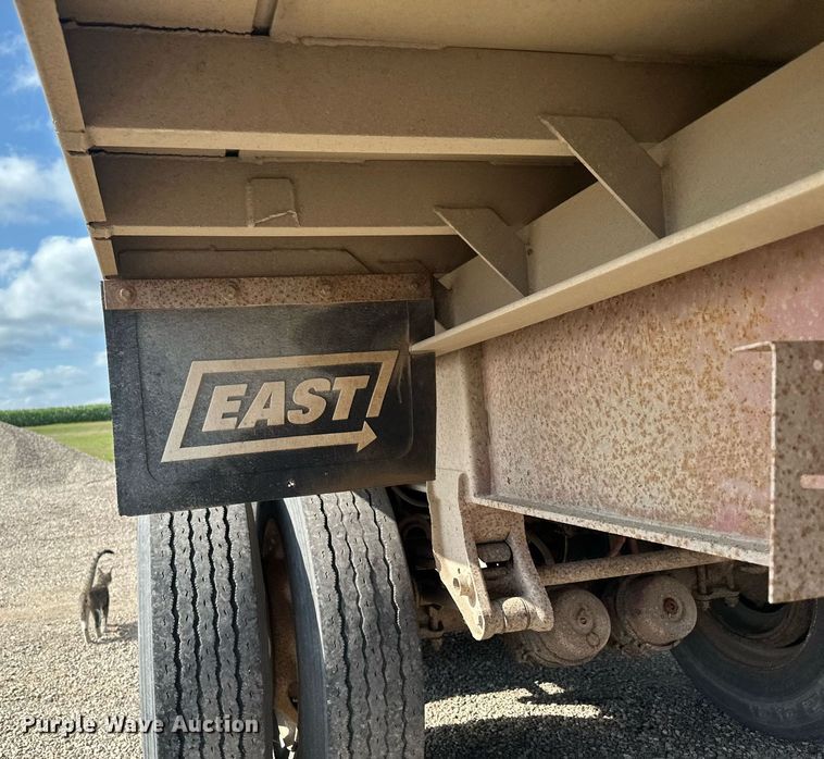 image for item MQ9298 1986 Dorsey  end dump trailer
