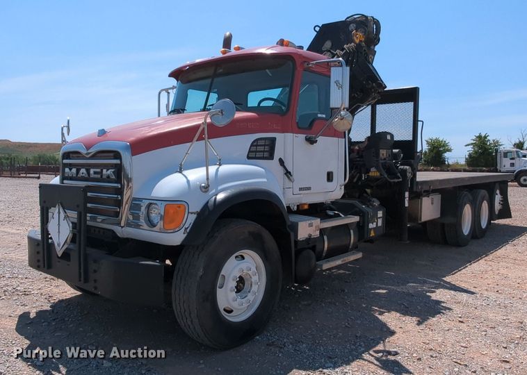 image for item MY9812 2007 Mack CV713  crane truck