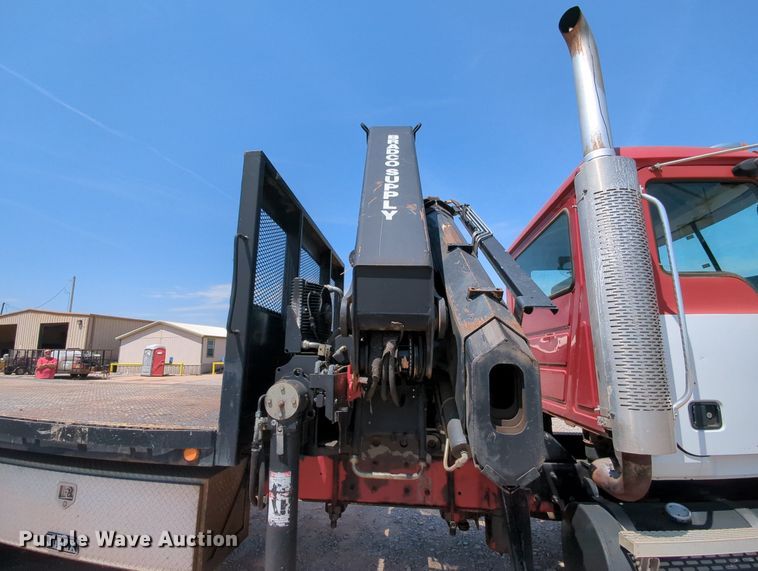 image for item MY9812 2007 Mack CV713  crane truck