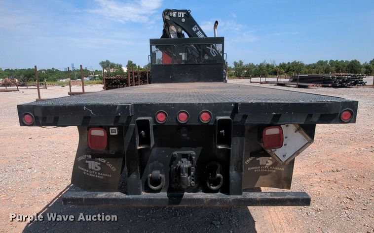 image for item MY9812 2007 Mack CV713  crane truck