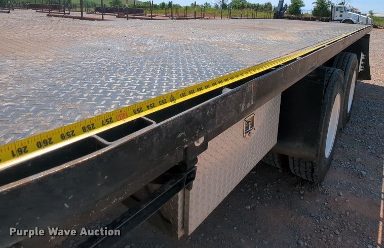 image for item MY9812 2007 Mack CV713  crane truck