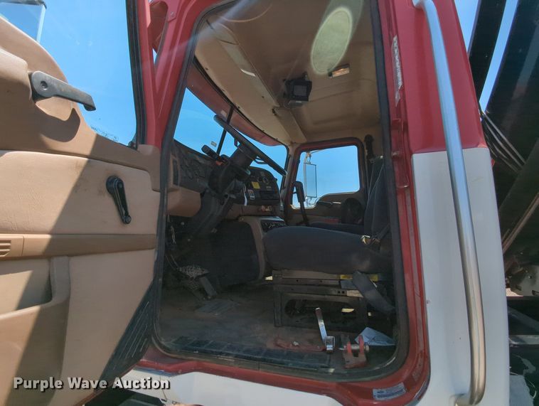 image for item MY9812 2007 Mack CV713  crane truck